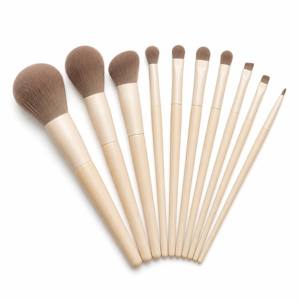 Makeup brush set fanned out